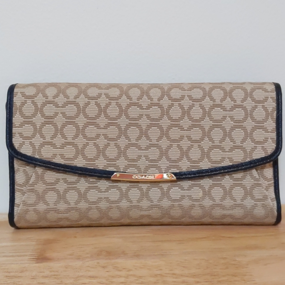 Coach Clutch/Wallet